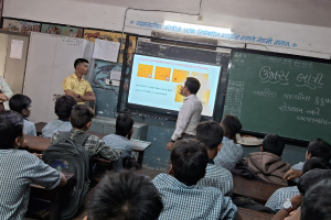 Conducted Seminar on "De-addiction" at SMC School no 197